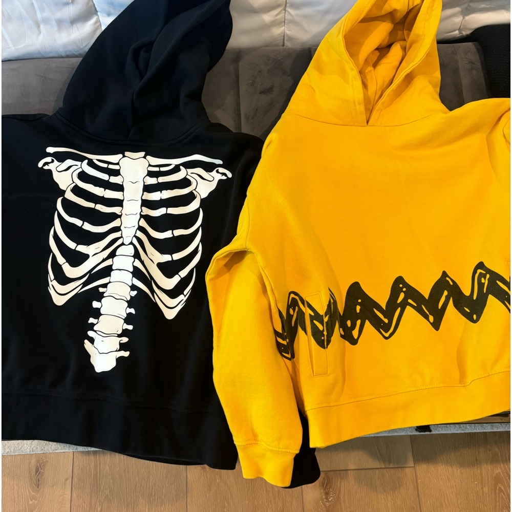 Kids Skeleton & Charlie Brown hoodies YM youth large
